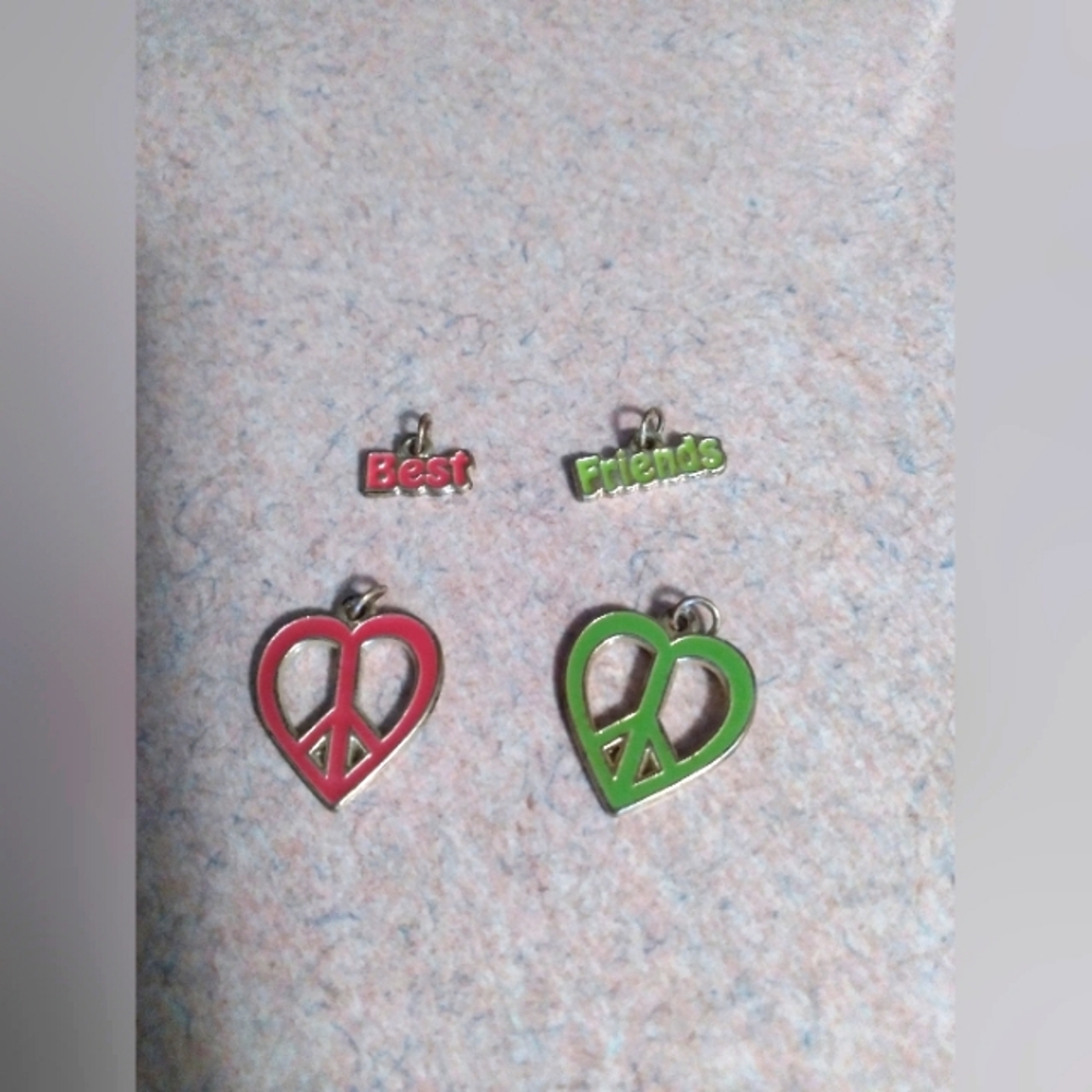 Peace sign best friend pendants
